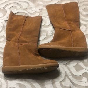Brown boots